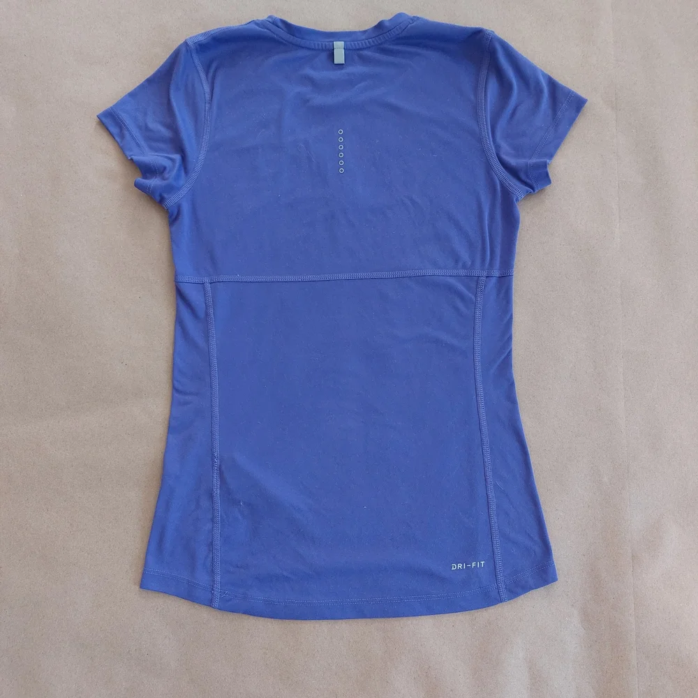 Nike Women's Purple Dri-Fit Running Top XS - Picture 6 of 8